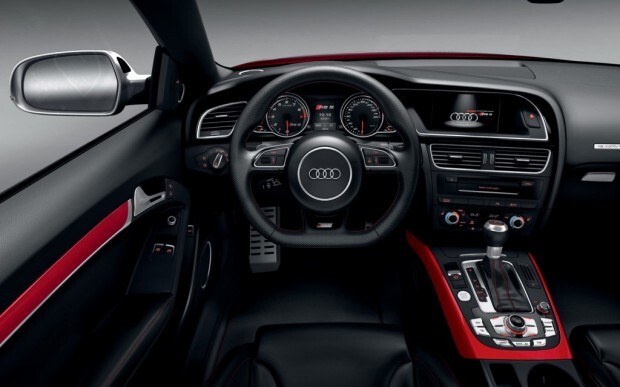 2013-Audi-RS5-Interior