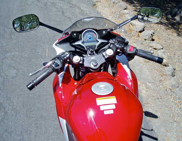 Honda-CBR250R-Cntrls