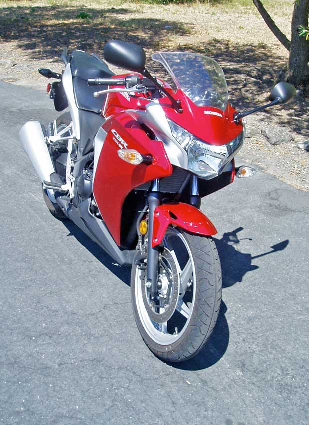 Honda-CBR250R-FF