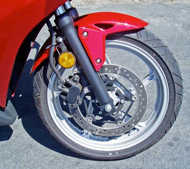 Honda-CBR250R-FWhl
