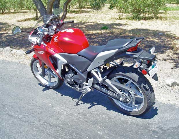 Honda-CBR250R-LSR