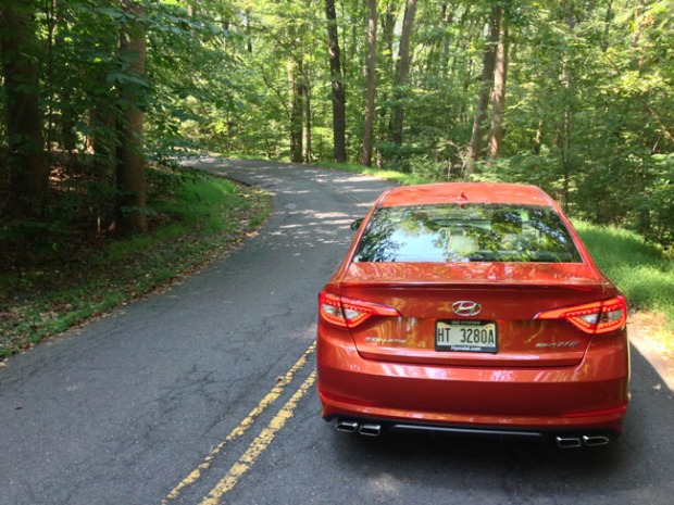 2015-Hyundai-Sonata-Sport--