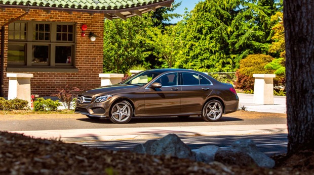 2015-C-CLASS-SEDAN-GALLERY-026-GOE-D