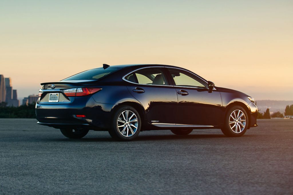 2016 Lexus ES 300h Hybrid
