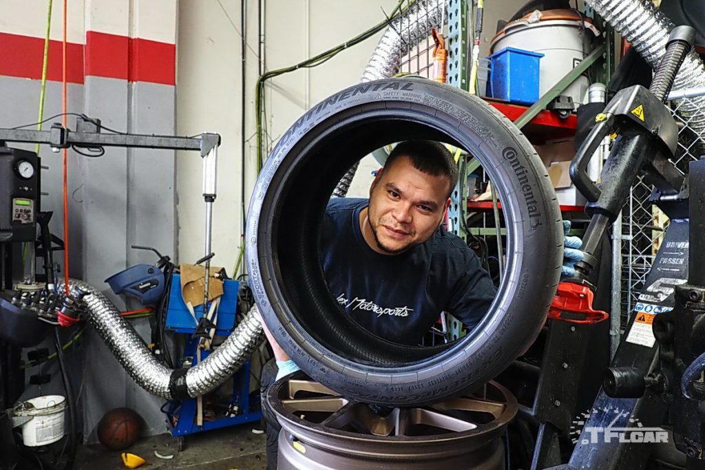 photo of Fabian before installing new Michelin Pilot Sport 4 S tire
