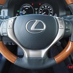 2015 Lexus ES 300h steering wheel controls