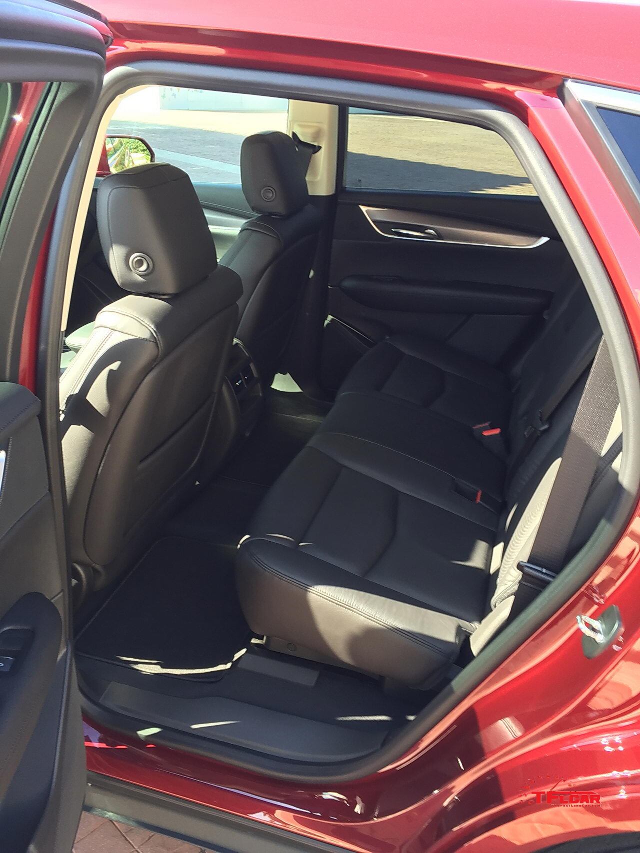 2017 Cadillac XT5 back seats