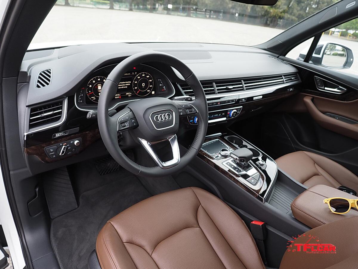 2017 audi q7 front seats