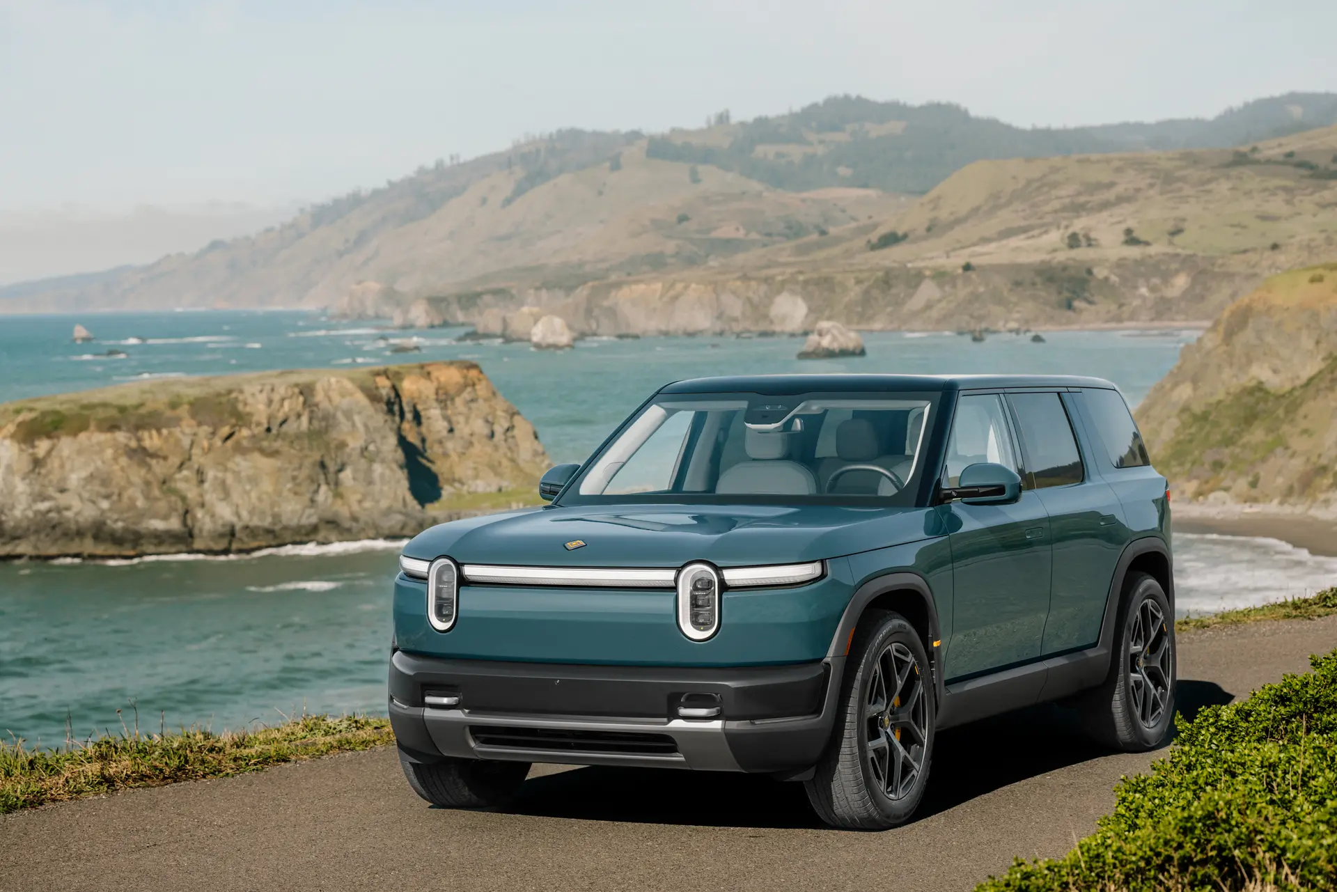 2026 Rivian R2 Performance Launch Package